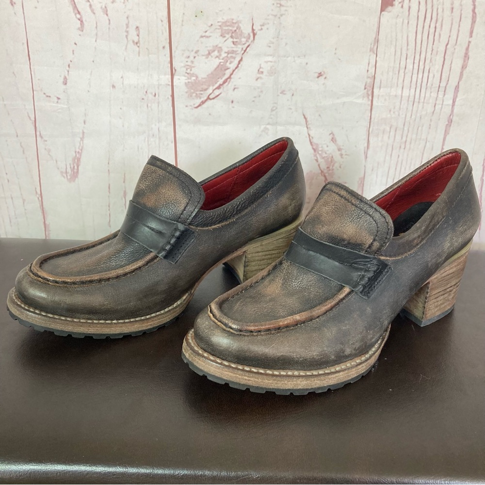 Freebird by Steven Distressed Brown and Black Chunky Loafers